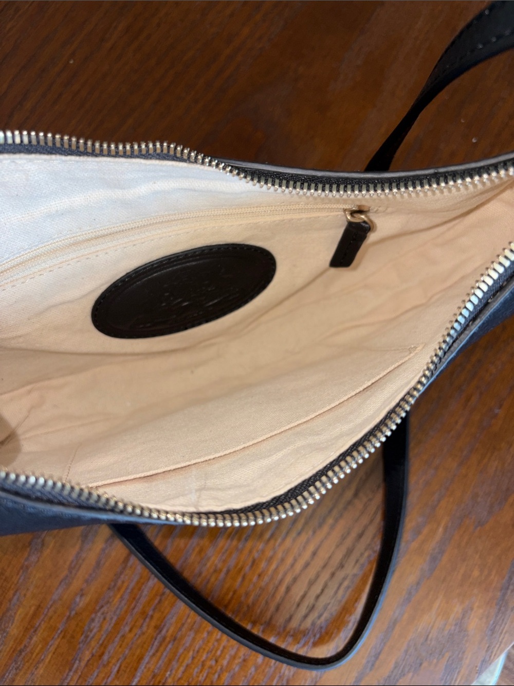New Amstredam Leatherworks Silas Crossbody - Picture 6 of 9
